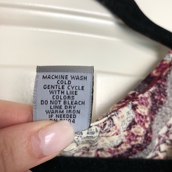 Women’s top - Picture 7 of 8